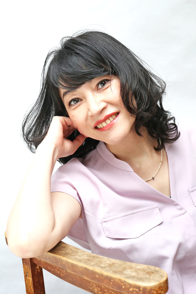 薄毛に悩むロングヘアの女性に贈る「ドレープパーマ」 | CareBlog